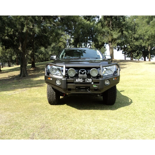 Ironman 4x4 BBCD039 Deluxe Bull Bar